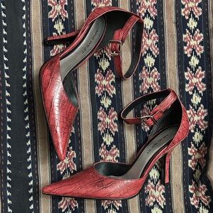 Nine West Red Croc-Embossed Pointed-Toe Ankle-Strap Heels - SUPER fierce!!
